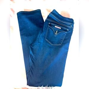 Hudson jeans straight legs. Dark blues very stretchy